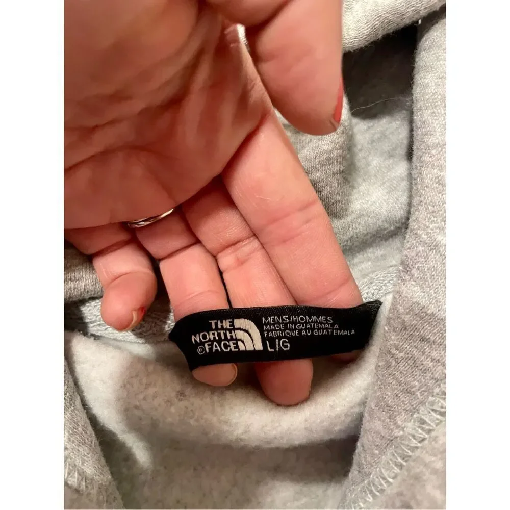 The North Face men’s hooded fleece pullover large